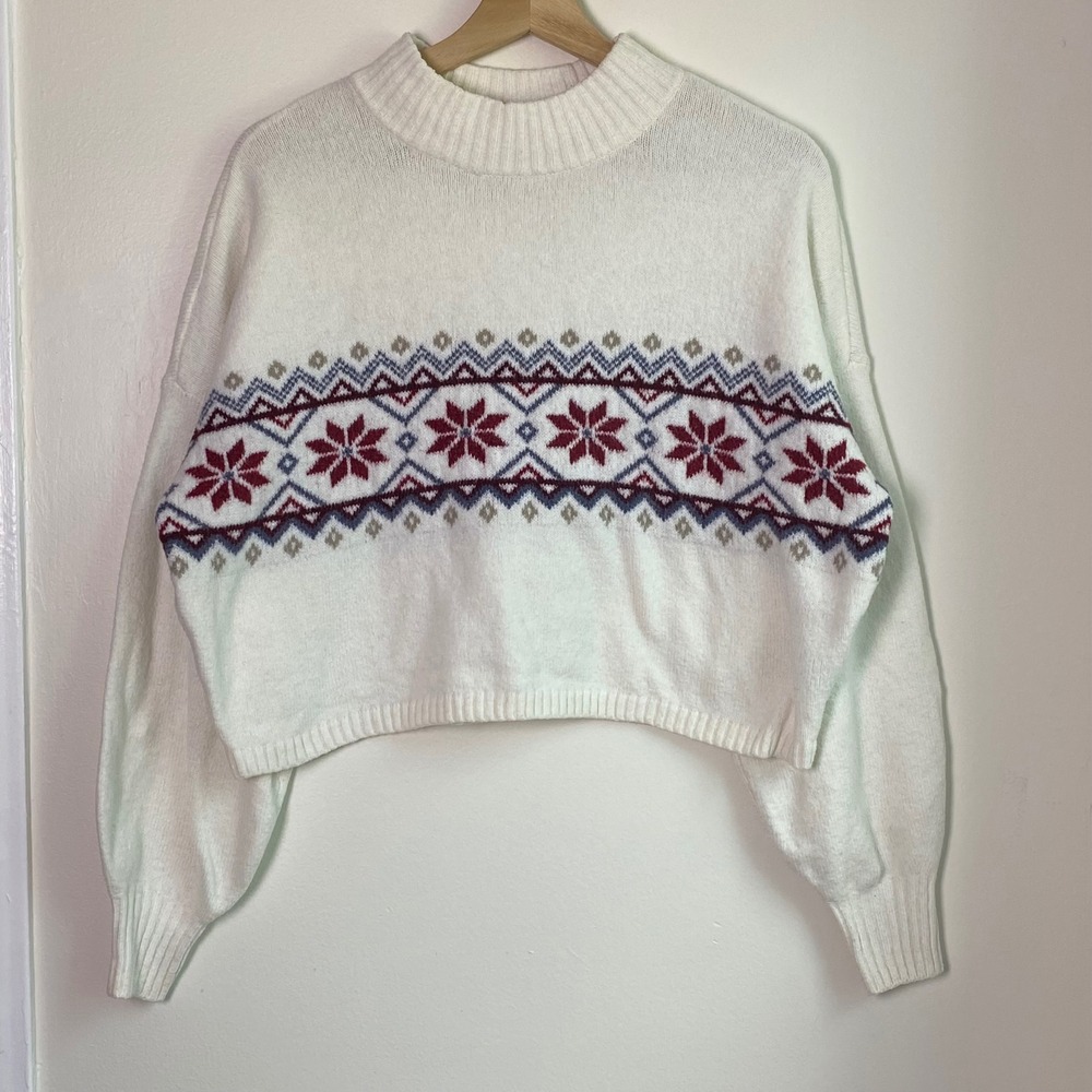 Hollister Fair Isle Crop Sweater Women Small White Snowflake Holiday Preppy